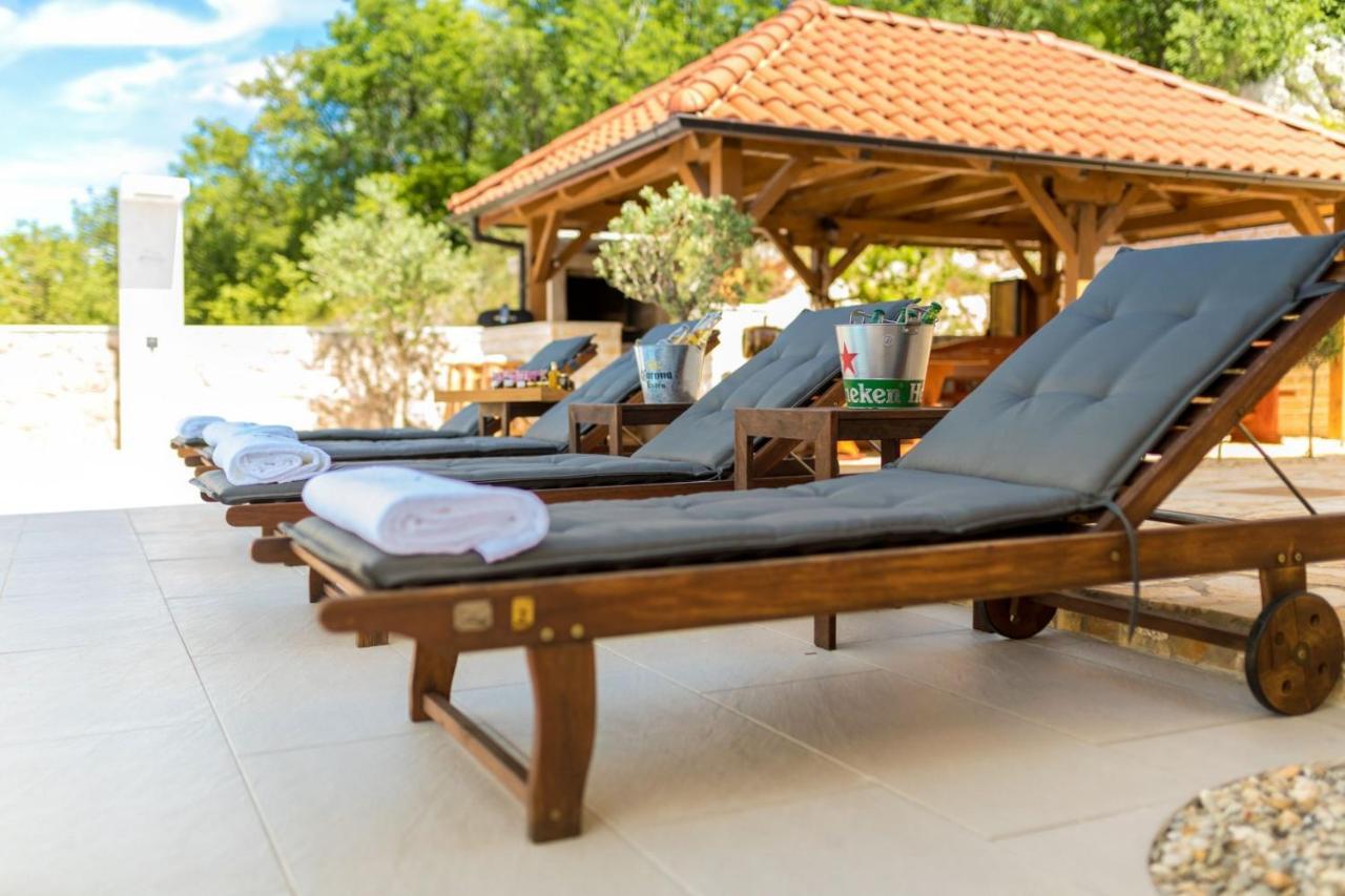 Luxury Villa Allen With Pool Klimno Eksteriør bilde