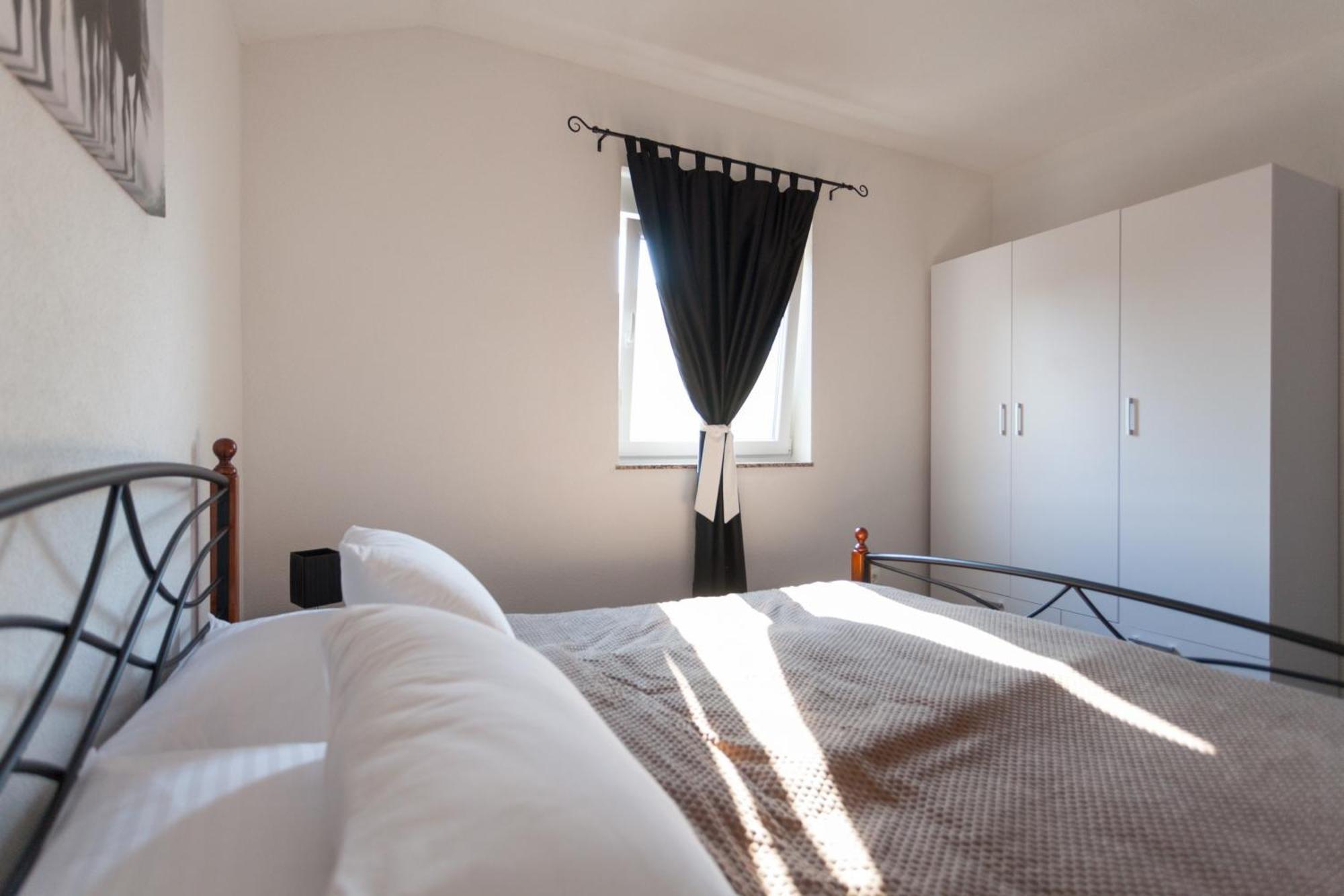 Luxury Villa Allen With Pool Klimno Rom bilde